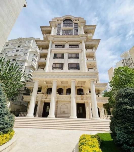 165 متر دو خواب نیاوران غرق در نور