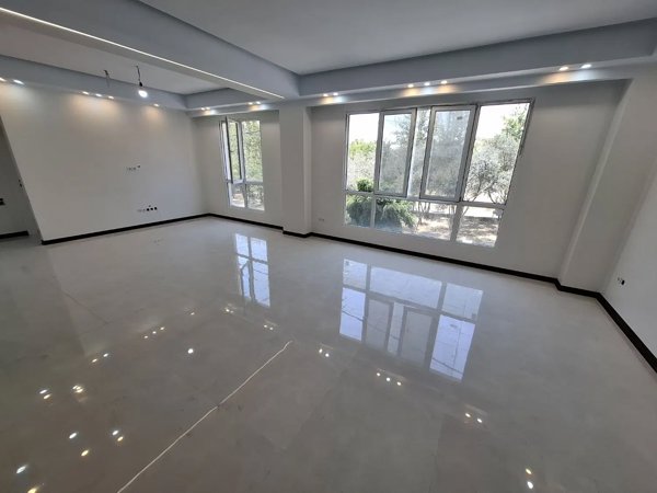 ۱۳۰متر_کلیدنخورده_تکواحدی