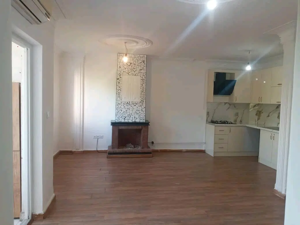 ۸۰متر _بلوارگیلان_ خیابان۱۶۴ _پارکینگ اختصاصی