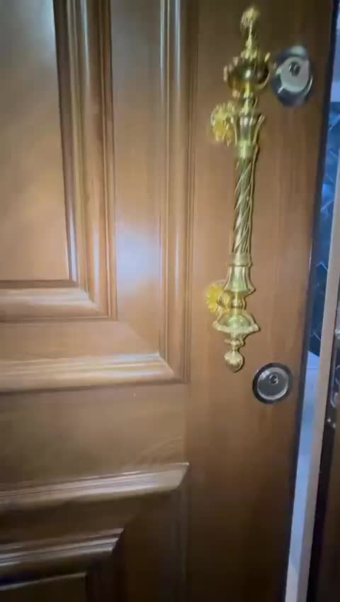 دیباجی جنوبی عطار ۲۵۰متر ۳خواب نوساز
