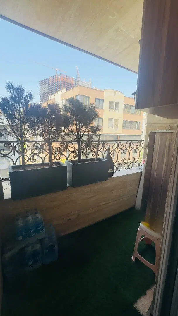 شهرک لاله ، ۱۲۵ متر _ ۳ خواب _ طبقات بالا