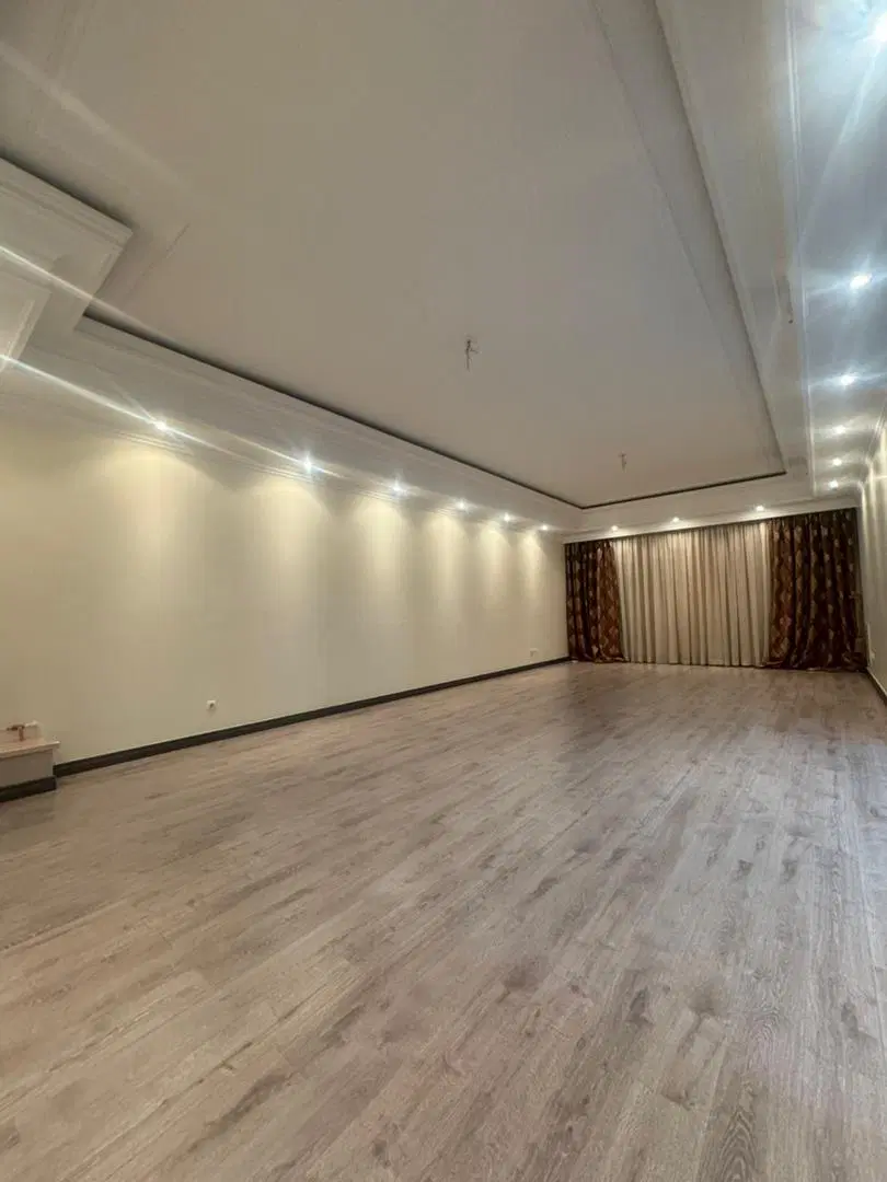 ۱۹۵متر ، ۳خواب ، تاپ لوکیشن پاسداران
