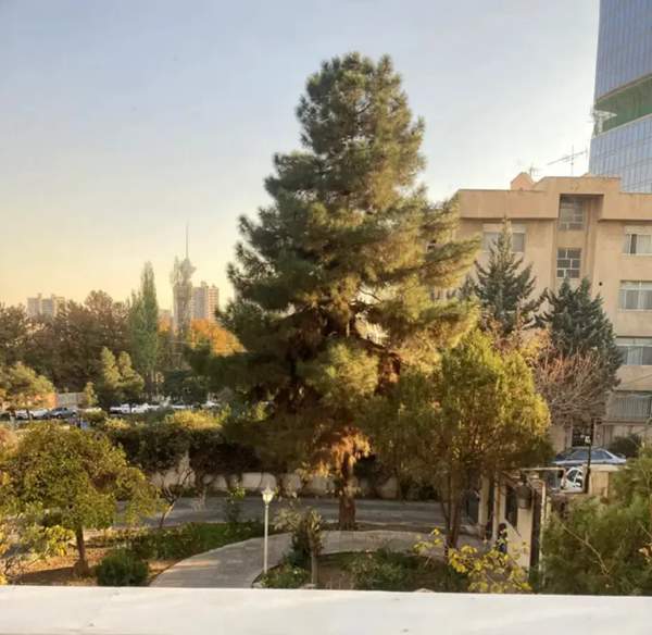 اپارتمان ۱۵۲ متری در شهرک غرب