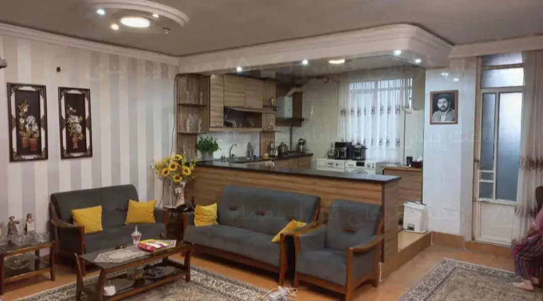 آپارتمان ۸۵ متری پاسداران گلشن یکم