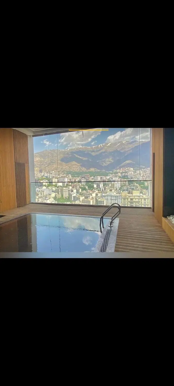 صاحبقرانیه ۲۳۰متر پلاک طلایی
