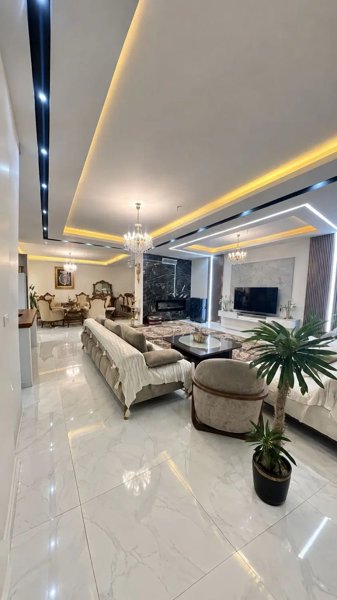 فروش واحد ۱۸۵ متر لاکچری عمارت شفق دهکده فردیس