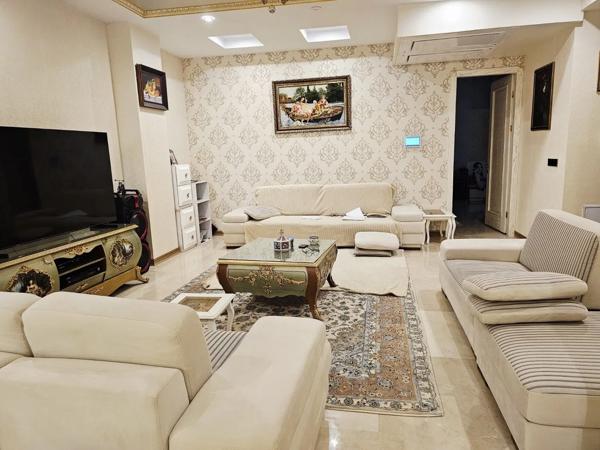 130 متر نیاوران شمال کاخ 3خواب فول مشاعات لاکـچری