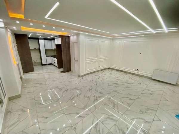 آپارتمان ۹۰  در فوق لوکس در منبع آب بدون ریال خرجی