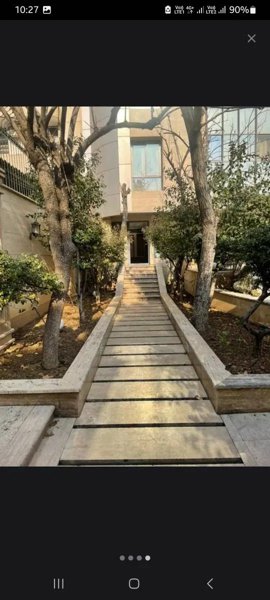 ۱۷۰ متری  فرزان غربی. ۴۰۰ متر حیاط در اختیار
