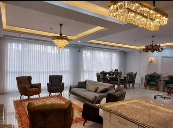 135متری * هفت تیر 23 * طبقه 7* فول امکانات * 1401