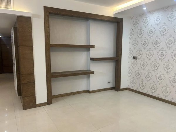 آپارتمان صفر-130 متری
