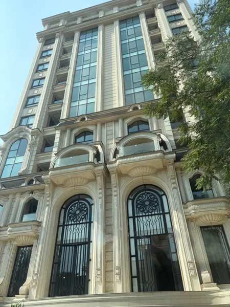 ویلا آپارتمان ۲۵۰ متری اقدسیه