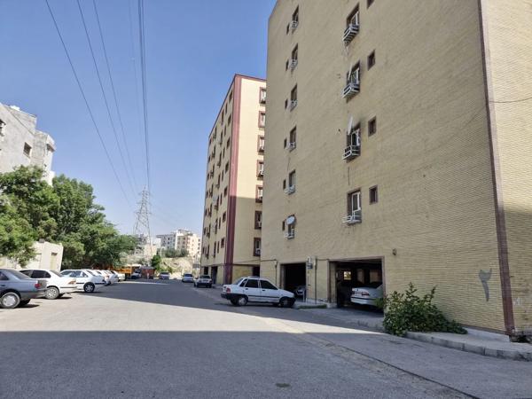۱۱۰متر۳خوابه فول سندتکبرگ سجادیه مجتمع فرهنگیان تخ