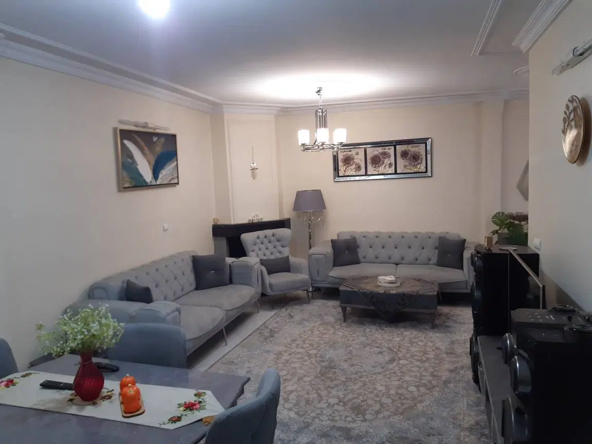 ۷۵ متر ۲خواب طبقه ۲ فول امکانات کد ۱۲۱