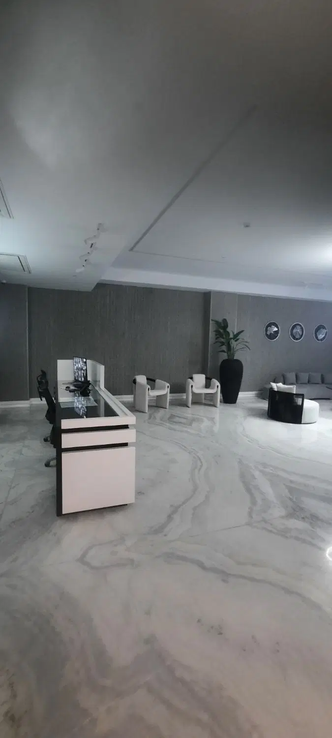 پاسداران ۱۸۰متر مشاعات‌مجلل ۲پارکینگ Top Location