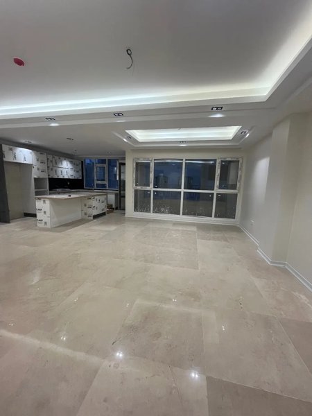 اپارتمان ۱۰۷متری ۲خواب نوساز کلید نخورده