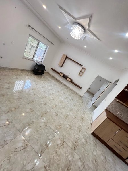 اجاره واحد در سفید تمشک