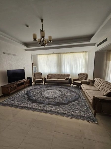 ۳خواب دور دریاچه چیتگر