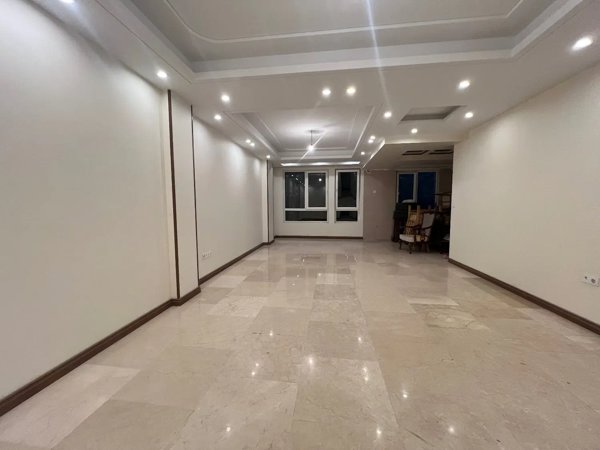 ۱۰۰متر نوساز فول امکانات در خیابان سامان