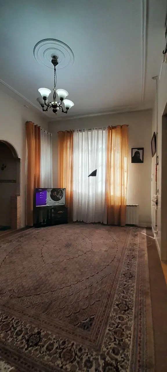 ۸۳متر دوخوابه تمیز طبقه اول