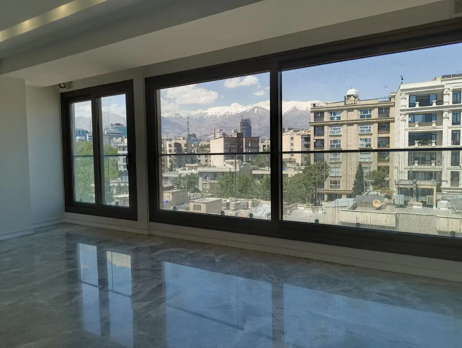 یوسف آباد  ابن سینا مستوفی    185متر  نوساز  شیک