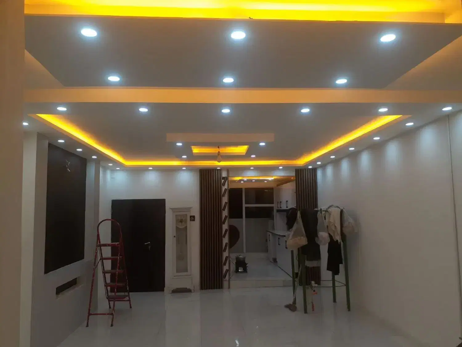 یک واحد آپارتمان 95 متری نو ساز فروش فوری