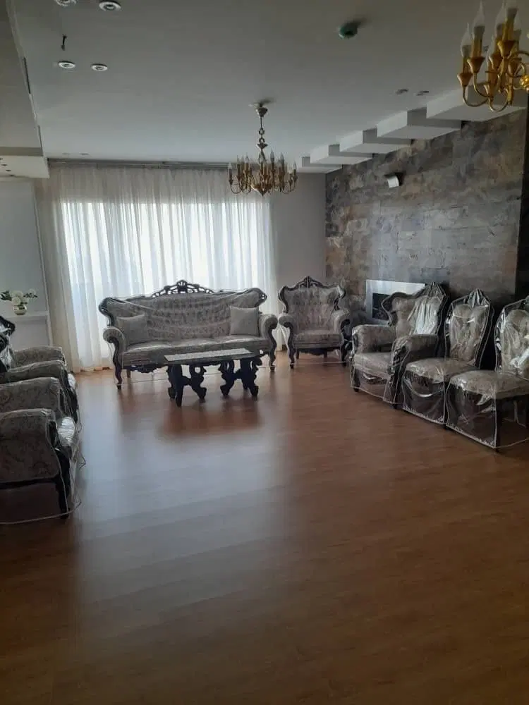۱۴۰ متر جمالزاده شمالی