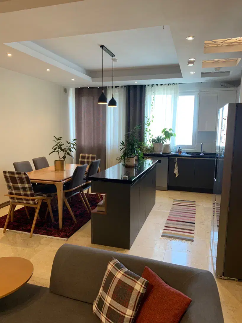 ۱۰۰ متری _ فول امکانات_ ضیابری
