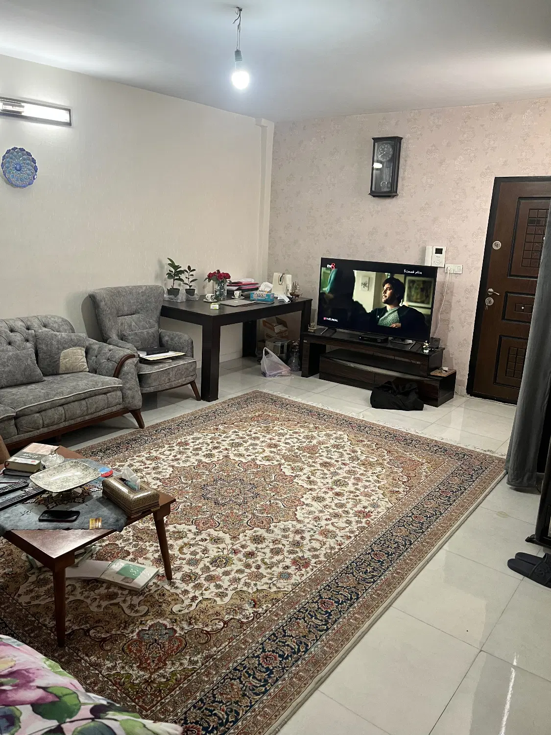 ۶۷متر ۲ خواب__پارکینگ دار__بازسازی شده