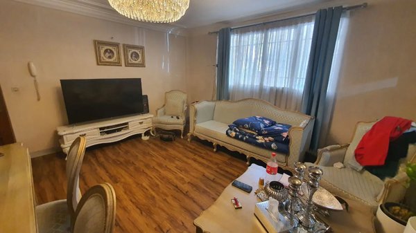 65 متر 1 خواب _ نارمک هفت حوض میدان 77