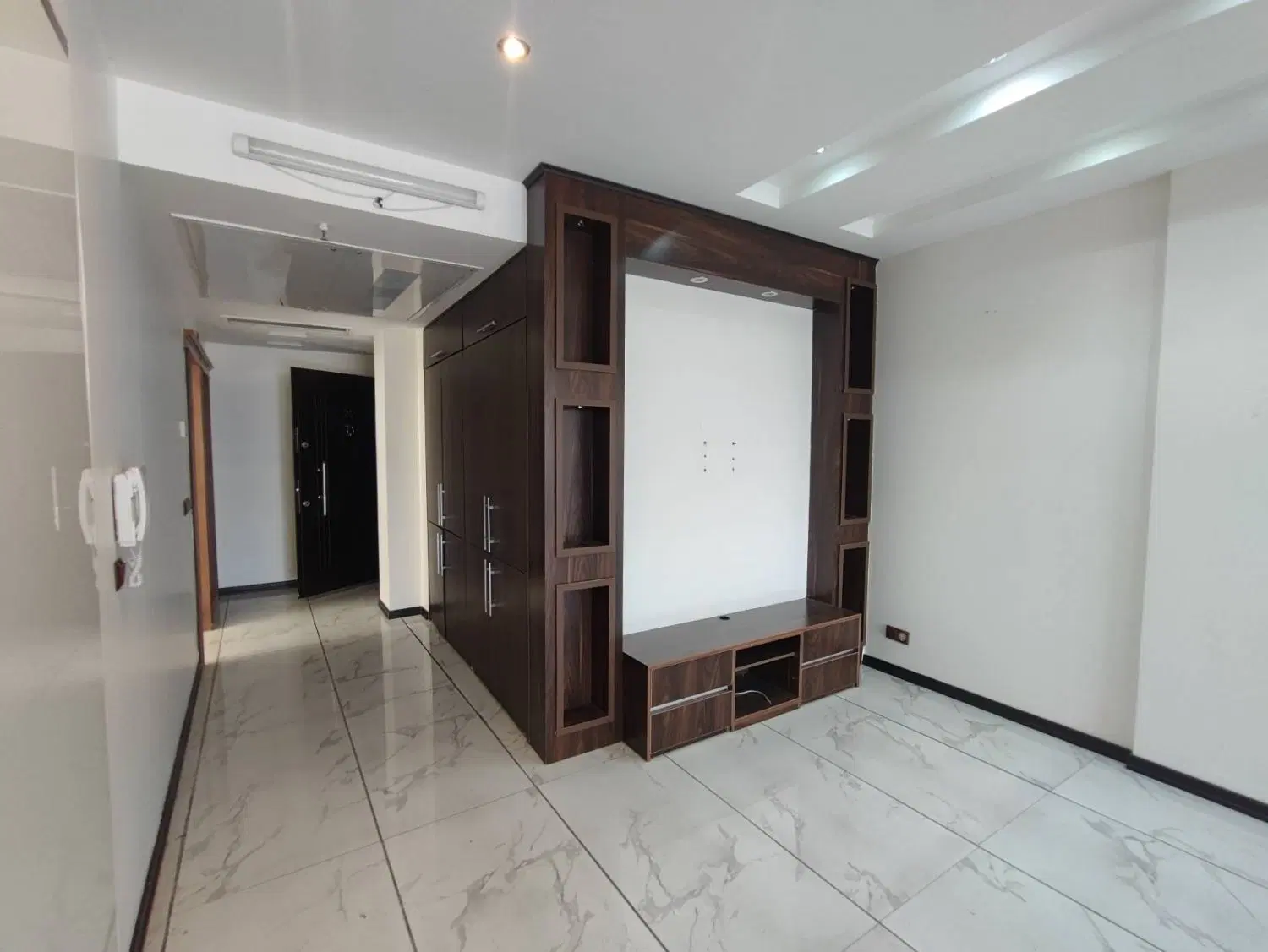 سعادت اباد ۲۴ متری