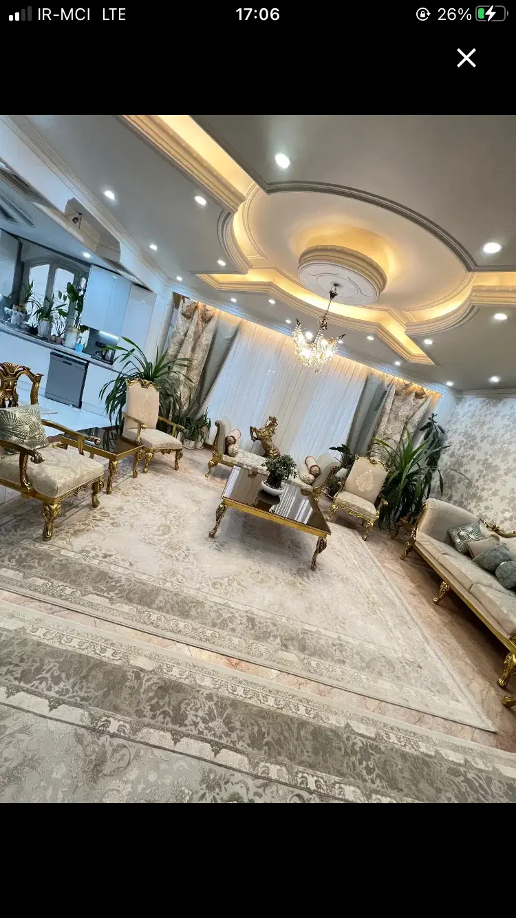 میدان نارنج  ** تک واحدی