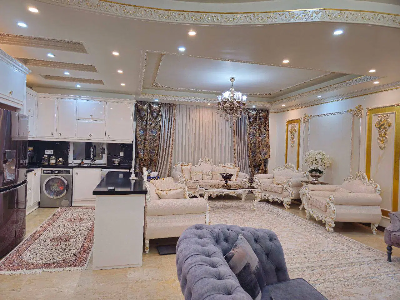 ۱۵۰متر، گلزار، رو به آفتاب، ۲پارکینگ