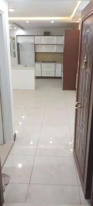 فروش واحد 97 متری