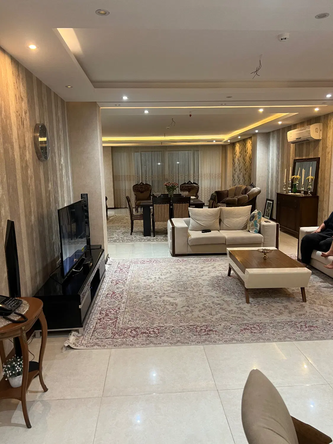 آپارتمان ۲۱۵متری نوساز