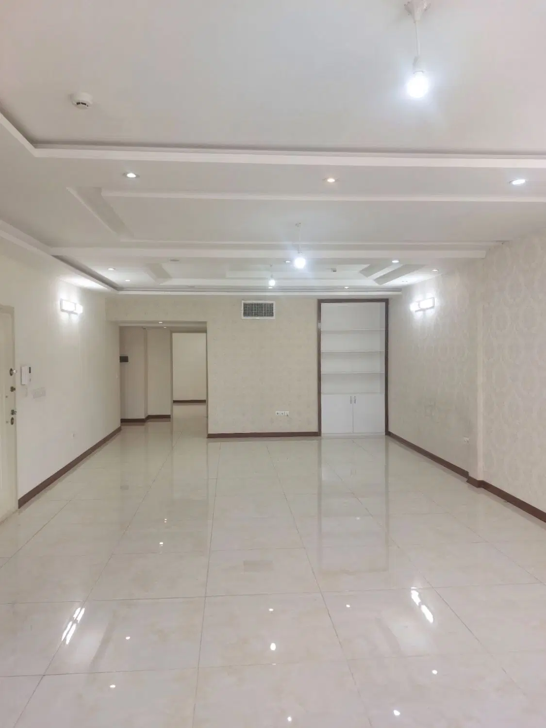 آپارتمان۱۶۵متری آسانسور شیک دندانپزشکان