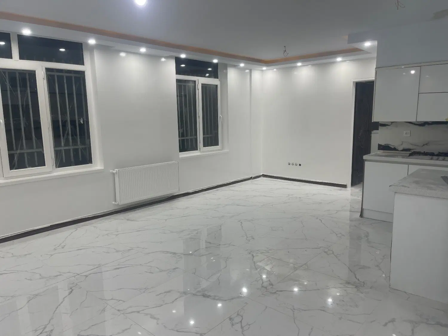 جمالزاده جنوبی نو فلاح ۶۰ متر با پارکینگ و انباری