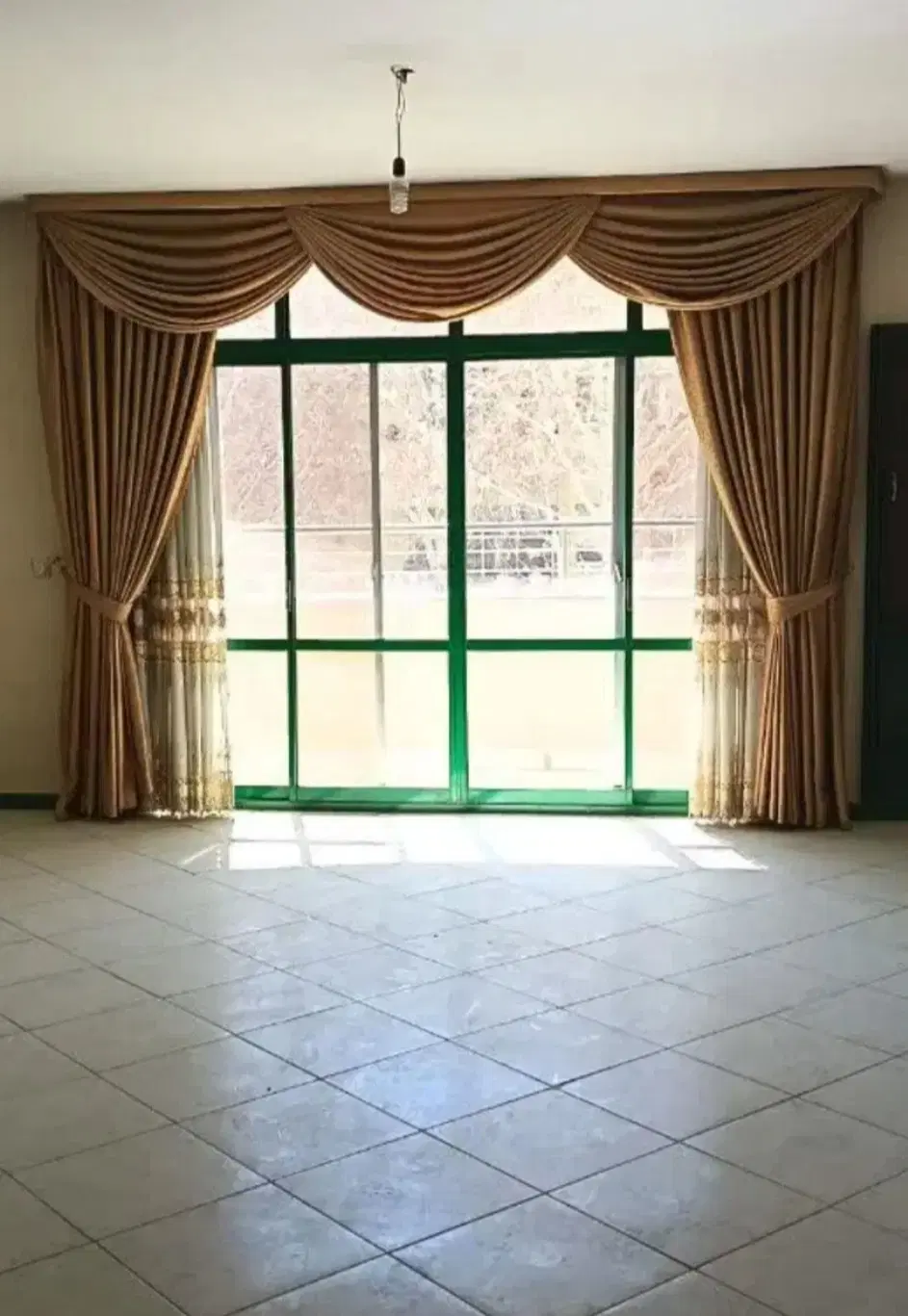 رهن و اجاره ۳ خوابه ۲۲ بهمن