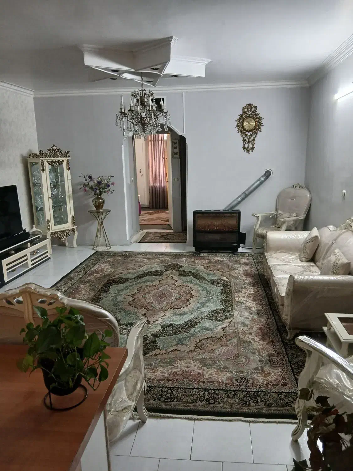 ۶۶ متری نور گیر