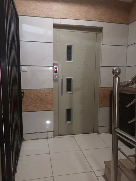 فروش آپارتمان ۶۱ متری تک واحدی