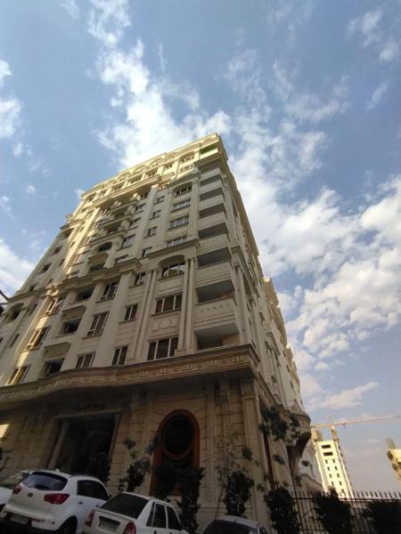 ۵۰ متر برج لوکس خوش نقشه (( مناسب مجرد ها ))