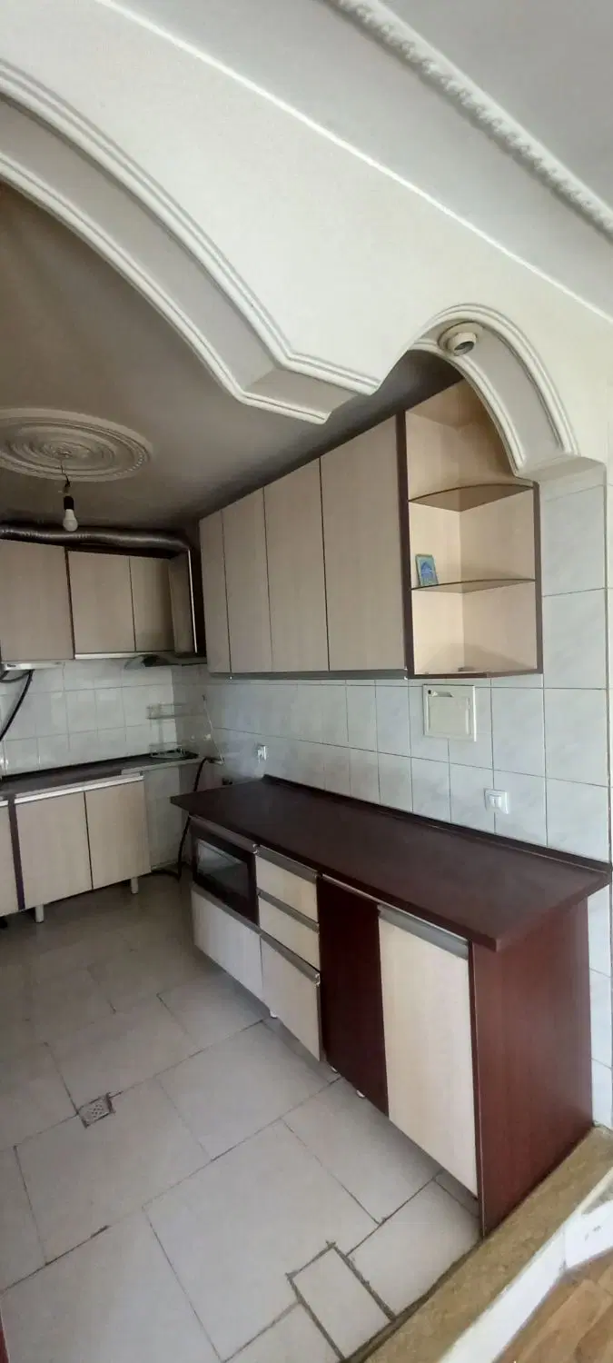 بر خ. تولایی اجاره واحد ۸۴ متر ۲ خواب