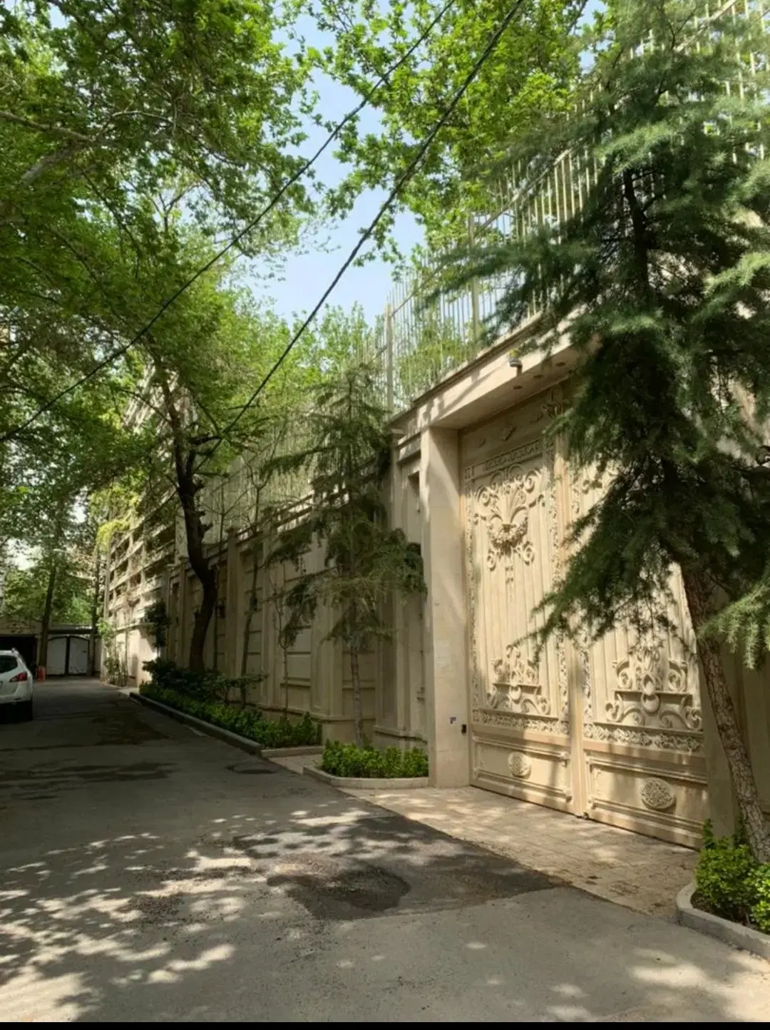 ۱۶۷متر _۳خواب (غرق نور )  ۱ از ۳
