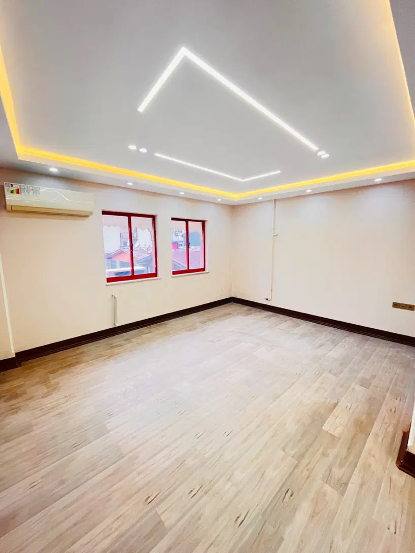آپارتمان تختی سندفول امکانات براصلی