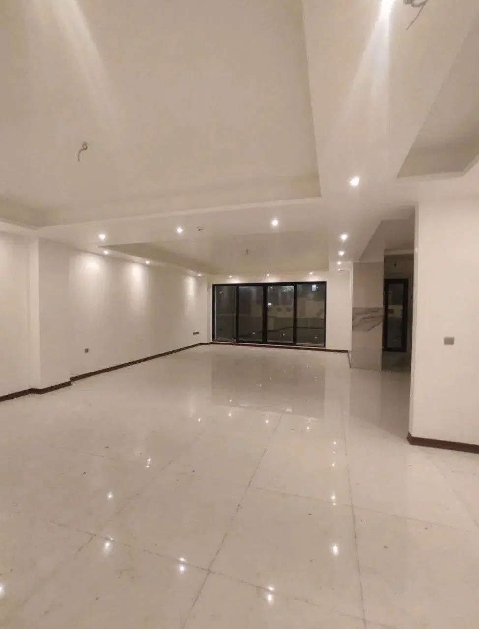اجاره مسکونی ۱۹۰ متری معلم