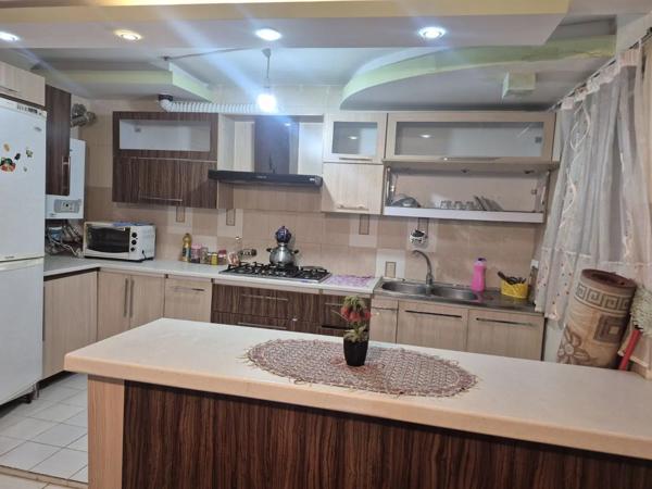 رهن و اجاره آپارتمان ۱۴۰متر ۳ خواب