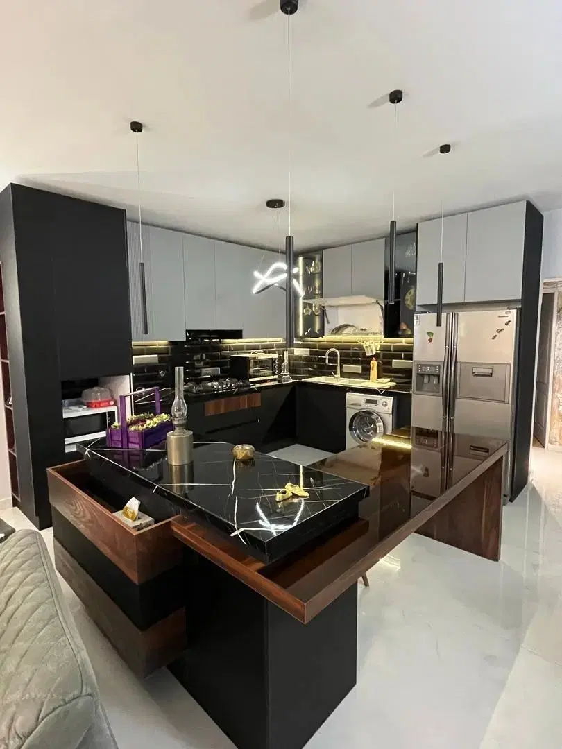 80 متر 2 خواب زیر قیمت تاپ لوکیشن سعادت آباد