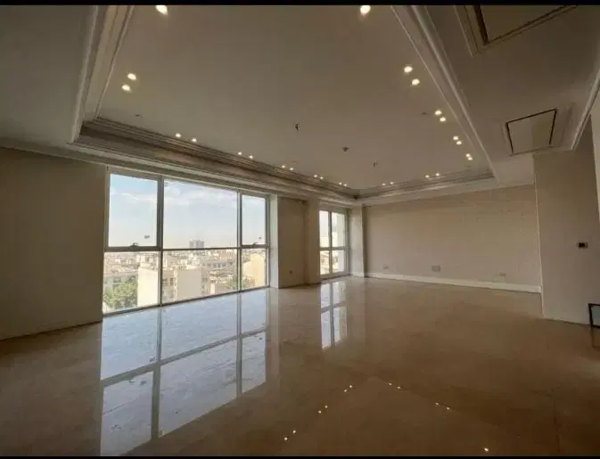فروش آپارتمان ۲۱۸ متری ۴ خوابه در تهرانپارس غربی
