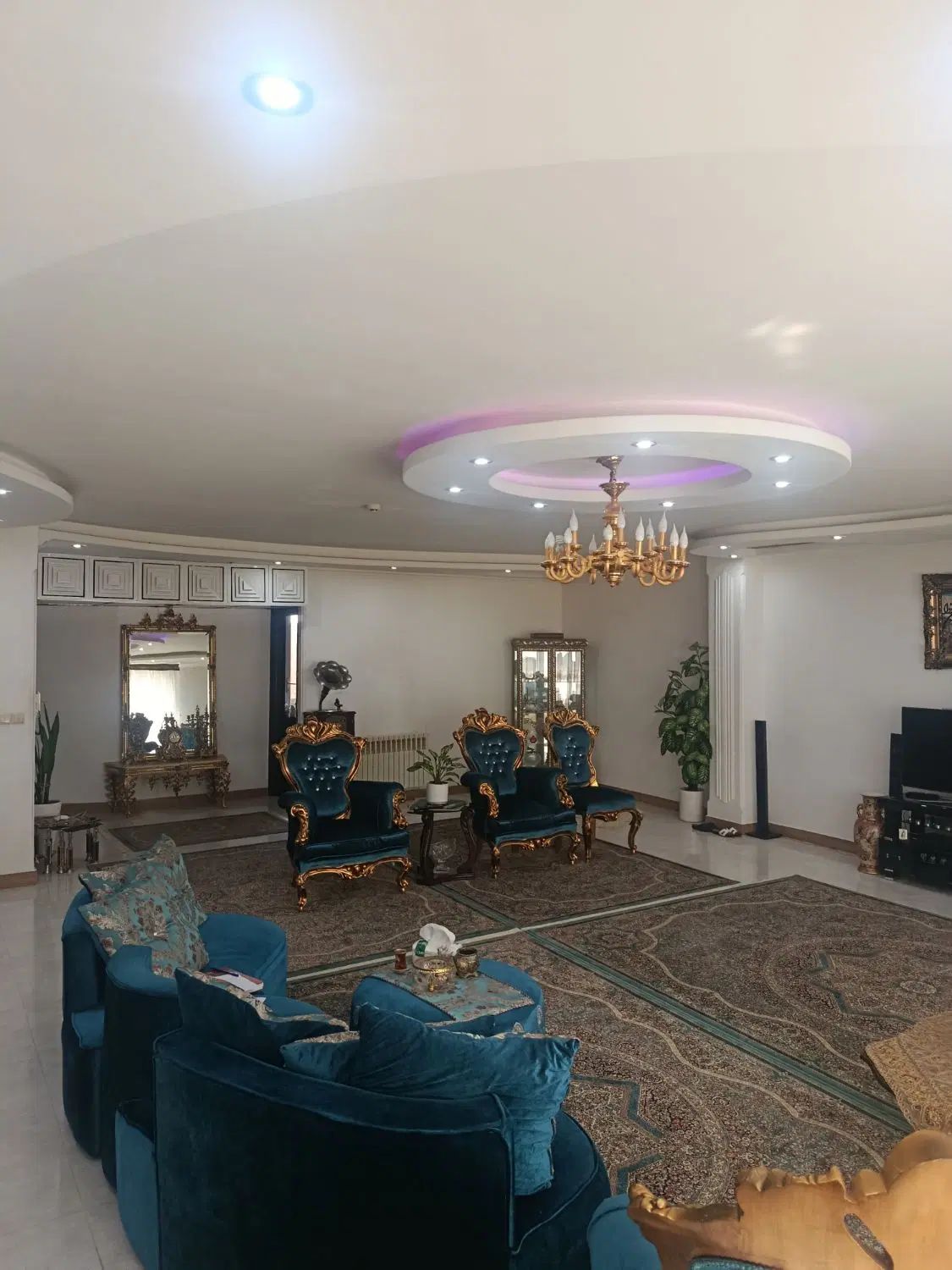 تاپ لوکشین منظریه واحد ۳ خواب 185متری