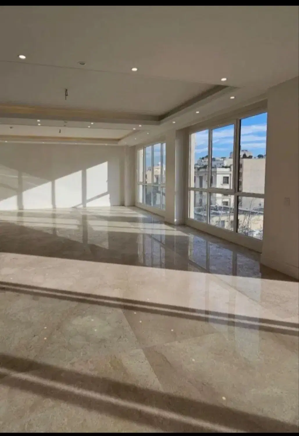 ۱۸۵متر ۳خ فول تکواحدی تراورتن _فروشنده_ تاپ لوکیشن